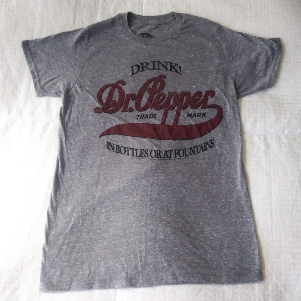 🆕 DR. PEPPER | Dr. Pepper Graphic Tee
